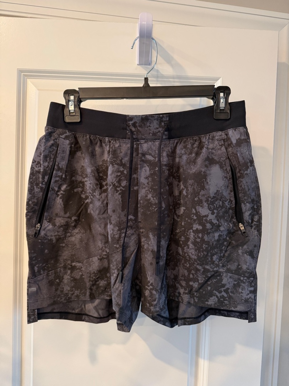 lululemon athletica Men's Black Camo Performance Shorts